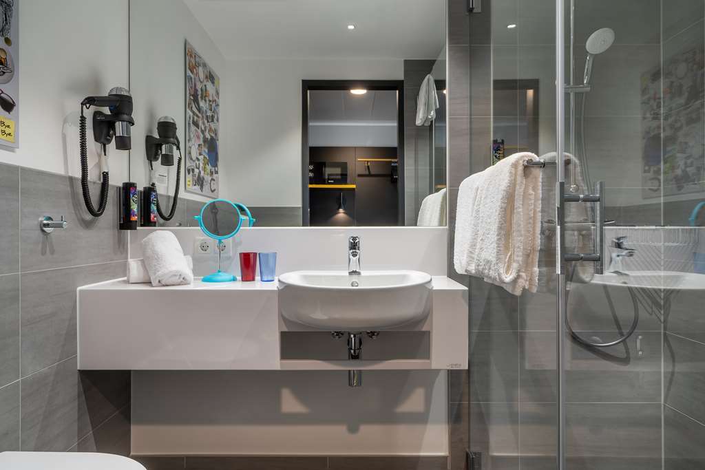 Holiday Inn - The Niu, Fury Aschheim Messe By Ihg Room photo