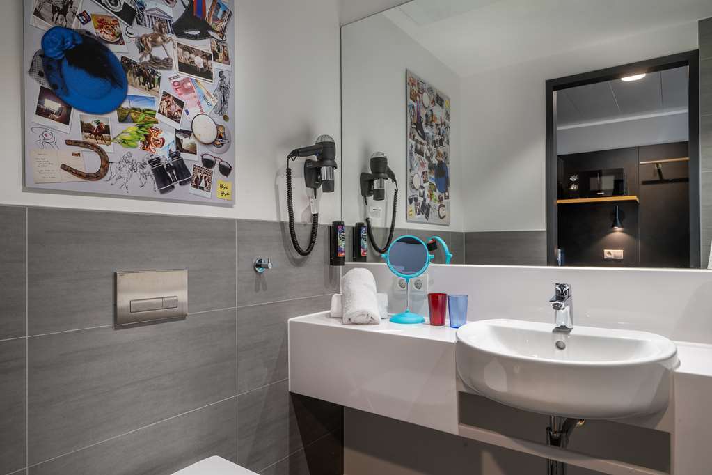 Holiday Inn - The Niu, Fury Aschheim Messe By Ihg Room photo